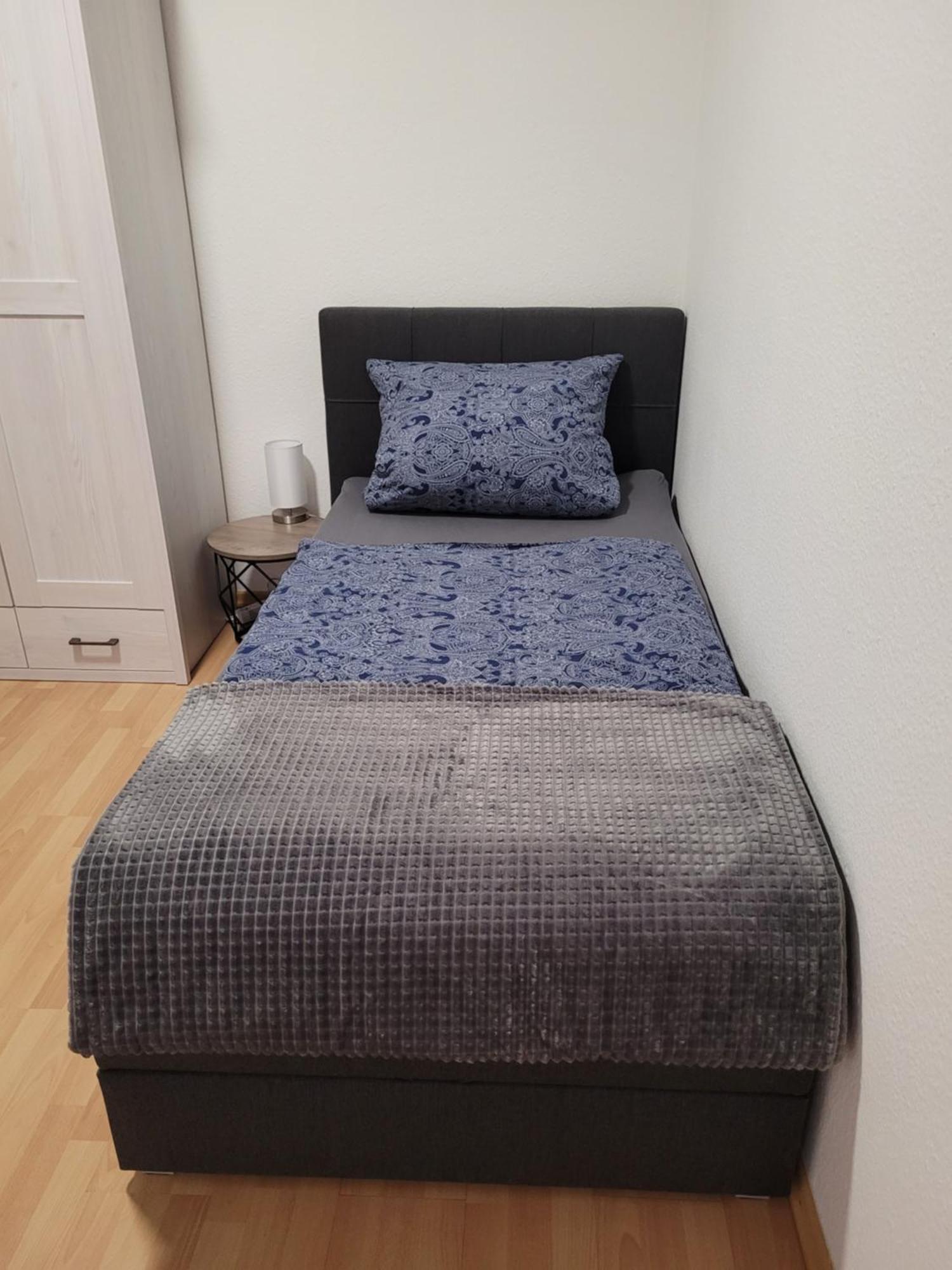 Wohnung In Oberhausen: Zentral & Ruhig, Eigener Eingang Oberhausen  Luaran gambar
